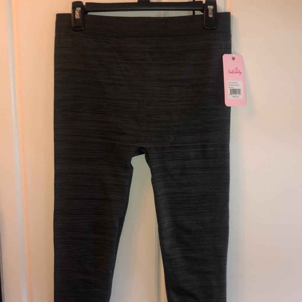 1X/2X Grey Space Dye “Pink Laundry” Comfort Leggings